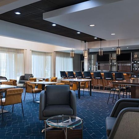 Courtyard By Marriott San Antonio Airport Hotel Ngoại thất bức ảnh