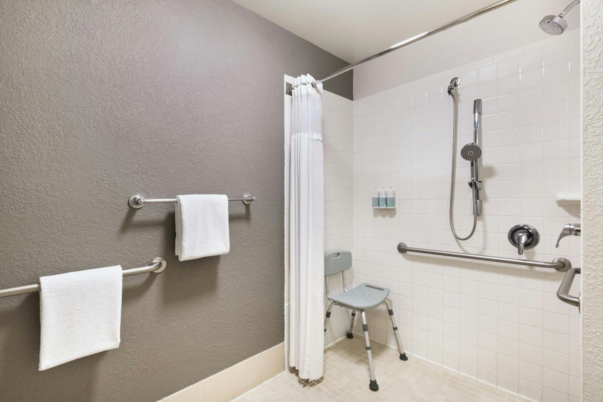 Courtyard By Marriott San Antonio Airport Hotel Ngoại thất bức ảnh